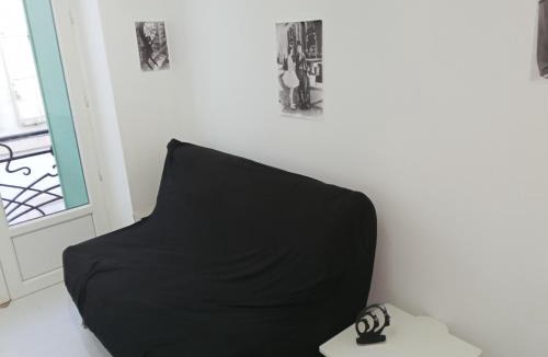 Graulhet Apartment | Studio Cocon cosy Petit Colin - lit 140 et canapé convertible BZ -Wifi gratuit -Boite à clés-Linge de lit et toilette offerts à partir de 4 nuits