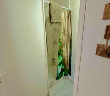 Chatellerault Apartment | Studio Coconia RDC - Proche Centre & Gare - WiFi