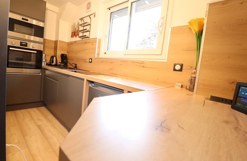 Albertville Apartment | Studio-Comfort-Private Bathroom