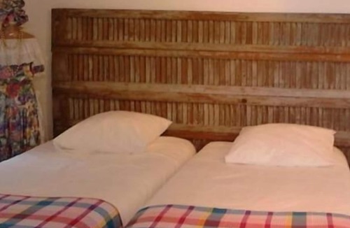 Anatole France Apartment | Studio-Comfort-Private Bathroom