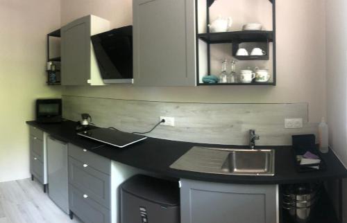 Republique Apartment | Studio Comtes du Maine