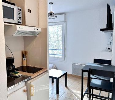 Secteur 1 Apartment | Studio Confort 15 - Proche centre & gare