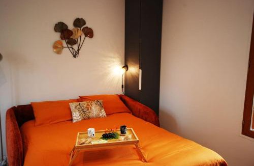 Bures-sur-Yvette Apartment | Studio - Confort - Climatisé - Le Refuge de Charles - Jardin