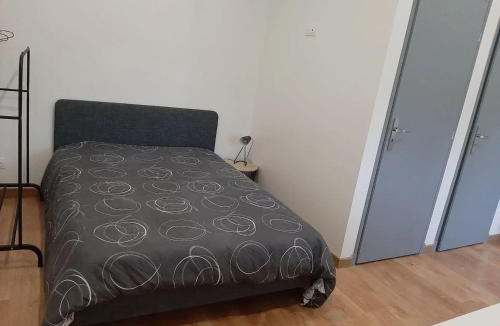Barzy-en-Thierache Apartment | Studio confortable à Barzy-en-Thiérache, 32 m² avec terrasse