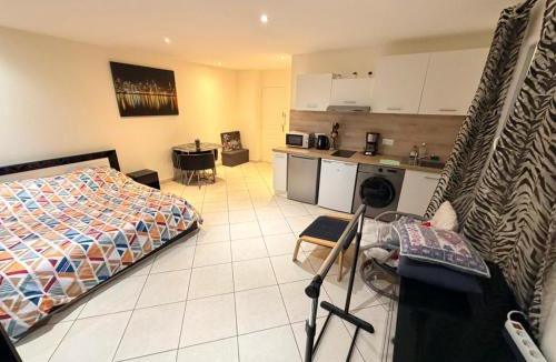 Corbeil-Essonnes Apartment | STUDIO Confort