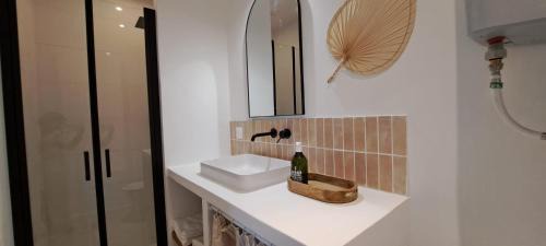 Villenave-d'Ornon Apartment | Studio confortable dans un jardin au calme