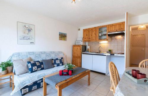 Saint-Lary-Soulan Apartment | Studio confortable pour 4 pers. à Saint-Lary avec parking privé - FR-1-296-205