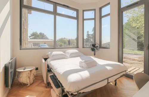 Ecully Apartment | Studio confortable avec terrasse, Ecully