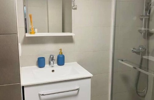 Clichy-Sous-Bois Apartment | Studio Confortable Proche Paris et CDG