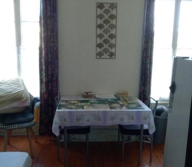 Vittel Apartment | Studio Continental côté jardin