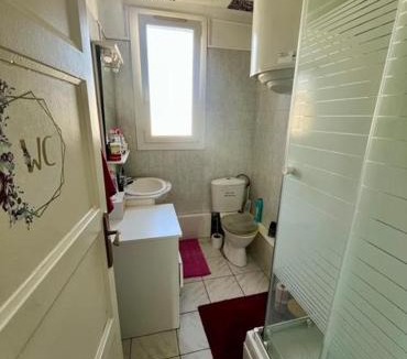 Pont-de-Cheruy Apartment | Studio coquet proche de Lyon