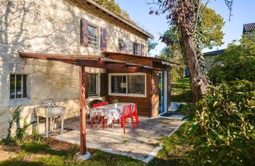 Genouille Apartment | Studio Corail