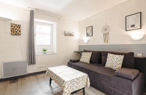 Genouille Apartment | Studio Corail