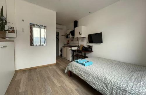 Saint-Pierre-des-Corps Apartment | Studio Cosy renove 2023 avec garage