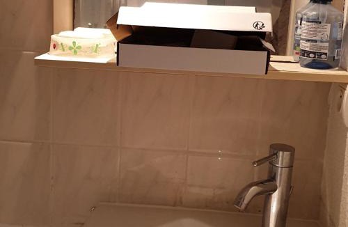 La Turballe Apartment | Studio cosy à 300 m de la plage, cœur de La Turballe, tous commerces à pied - FR-1-306-901
