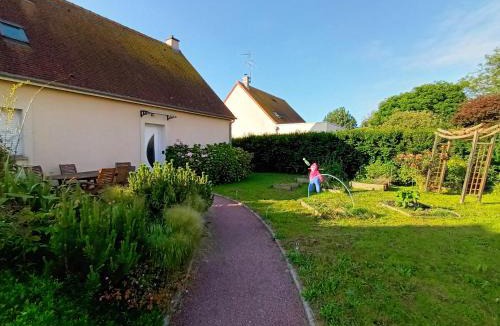 Le Fresne-Camilly House | Studio cosy 2 à 4 pers parking privé
