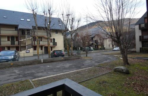 Vignec Apartment | Studio cosy 4 pers avec balcon, parking et accès salle de musculation - St Lary Soulan - FR-1-457-286