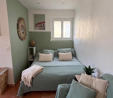Aimargues Apartment | Studio cosy avec clim 33m2
