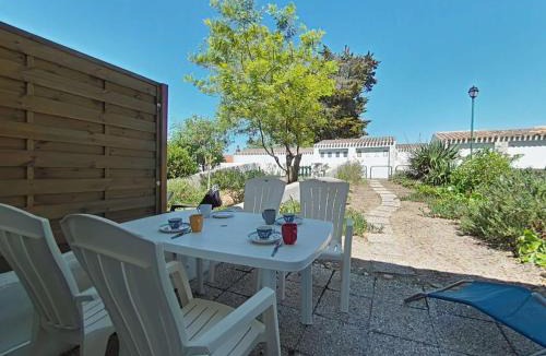 La Gueriniere Apartment | Studio cosy avec jardinet à 300m de la plage - 4 couchages - FR-1-224B-689