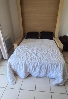 Albertville Apartment | Studio cosy avec parking fermé.