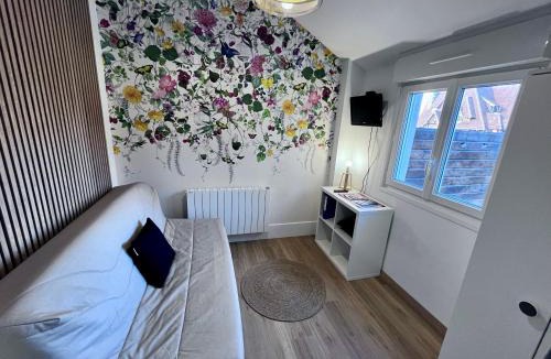 Lisieux Apartment | Studio cosy avec terrasse - proche centre & gare