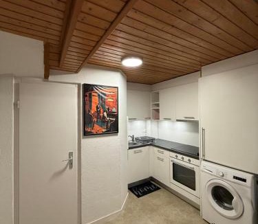 Lausanne Apartment | Studio cosy avec Wi-Fi et cuisine équipée