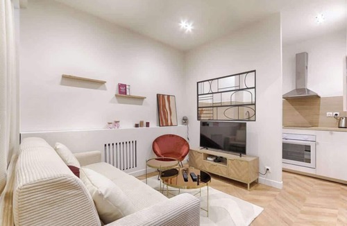 Pere Lachaise Apartment | Studio Cosy Cambodge