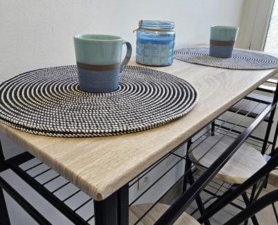 Montargis Apartment | studio cosy - centre-ville de Montargis -Wifi, Netflix