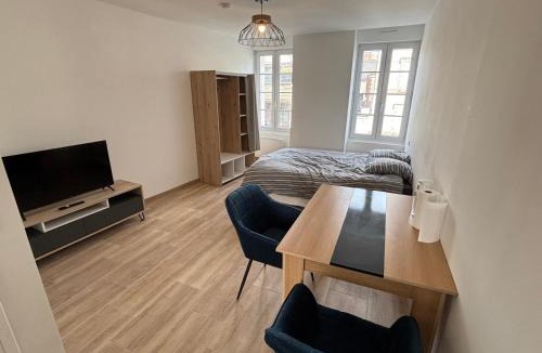 Centre-ville rive gauche Apartment | Studio cosy - centre ville Laval