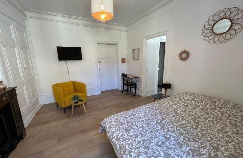 Thizy-les-Bourgs Apartment | Studio Cosy Charme Ancien