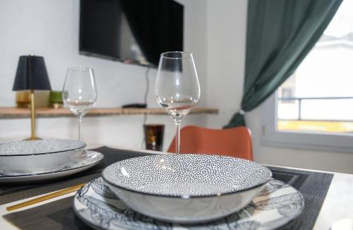 Madeleine-Champ de Mars Apartment | Studio cosy cité des congrès wifi fibre