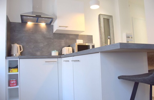 Mulhouse Apartment | Studio Cosy & Cocon Bronze