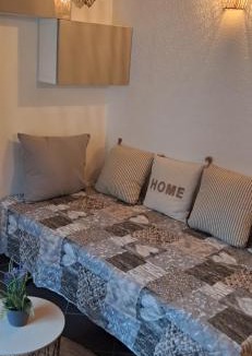 Le Puy-en-Velay Apartment | Studio cosy en centre ville