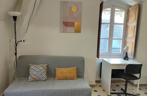 Arpajon Apartment | Studio Cosy en centre ville