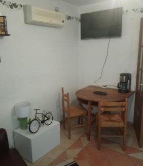 Camaret-sur-Aigues Apartment | studio cosy en PROVENCE