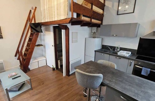 Arras Apartment | Studio cosy en RDC · Vieux Arras & parking gratuit