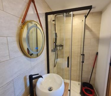 Beauvais Apartment | Studio cosy et fonctionnel