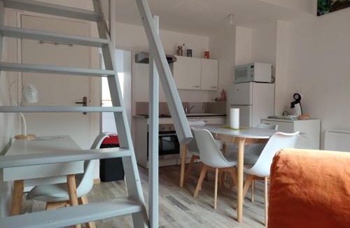 Bourbourg Apartment | STUDIO-COSY