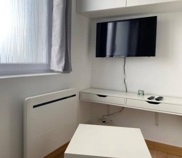 Cappelle-la-Grande Apartment | Studio cosy