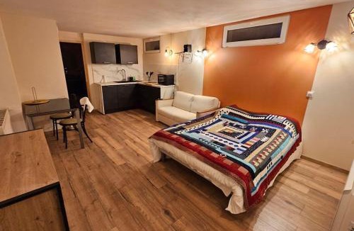 La Balme-de-Sillingy Apartment | Studio cosy 32m2 independant dans maison