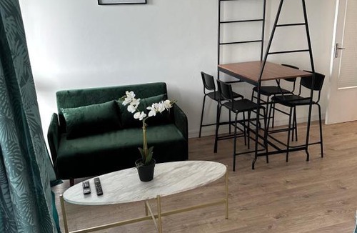 Le Mee-sur-Seine Apartment | Studio cosy
