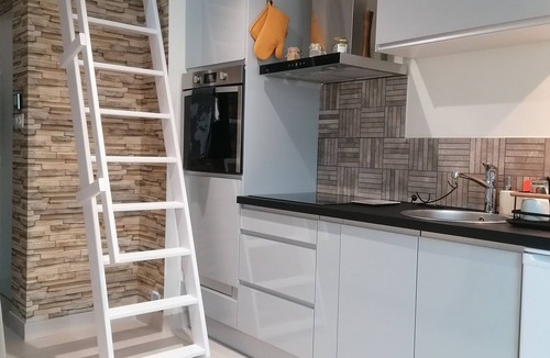 Oye-et-Pallet Apartment | Studio Cosy