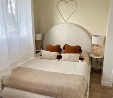 Rosieres-pres-Troyes Apartment | Studio Cosy