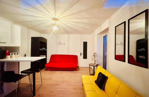 Saint-Albain Apartment | Studio cosy