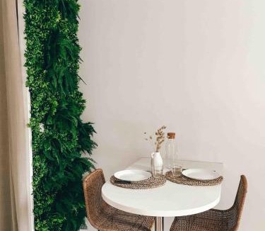 Republique - Les Ponts Apartment | Studio cosy Ile de Nantes proche tram ligne 2 et 3