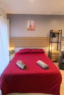 Villieu-Loyes-Mollon Apartment | Studio cosy indépendant