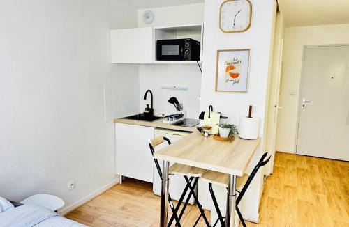 Bussy-Saint-Georges Apartment | Studio cosy moderne Netflix Disney plus Salle de sport Wifi