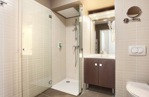 Perrache Apartment | Studio Cosy pour 2 avec Kitchenette | TV