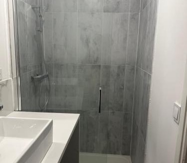Centre Apartment | Studio cosy proche métro à 10 min Lille centre, wifi rapide