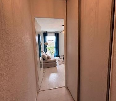 Montmuzard Apartment | Studio cosy - Proche centre Dijon